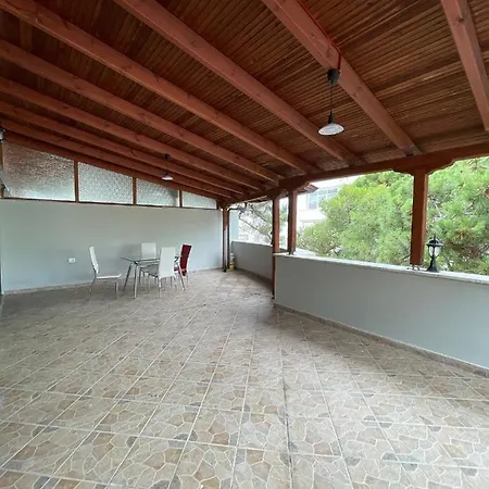 Pine Terrace Apartment Golem (Tirana)